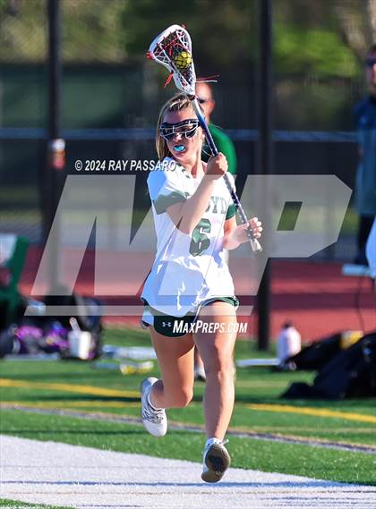 Thumbnail 3 in Commack vs William Floyd photogallery.