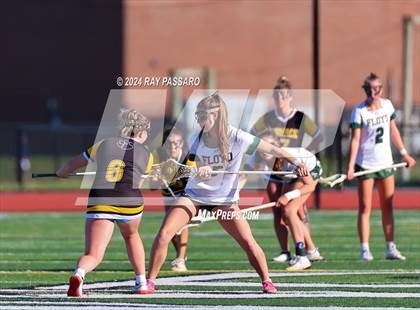 Thumbnail 2 in Commack vs William Floyd photogallery.