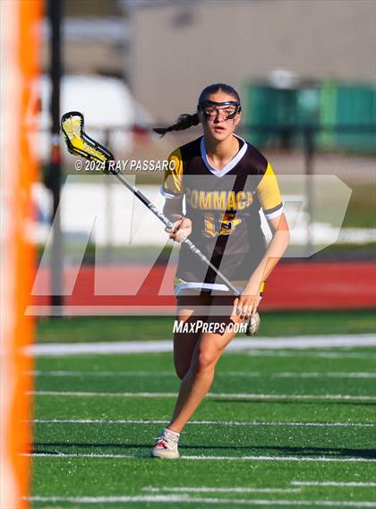 Thumbnail 3 in Commack vs William Floyd photogallery.