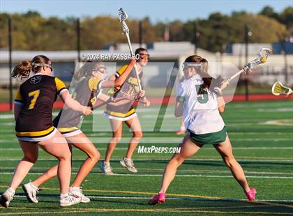 Thumbnail 1 in Commack vs William Floyd photogallery.