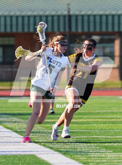 Thumbnail 2 in Commack vs William Floyd photogallery.