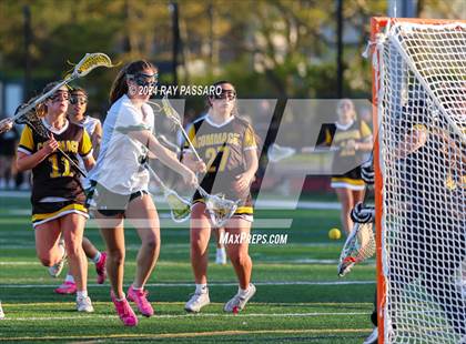 Thumbnail 1 in Commack vs William Floyd photogallery.