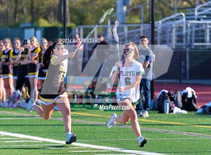 Thumbnail 2 in Commack vs William Floyd photogallery.