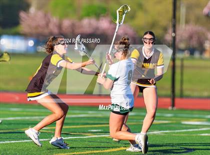 Thumbnail 1 in Commack vs William Floyd photogallery.