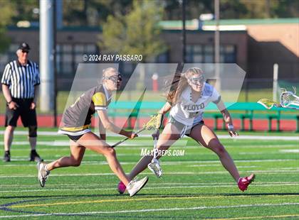 Thumbnail 3 in Commack vs William Floyd photogallery.