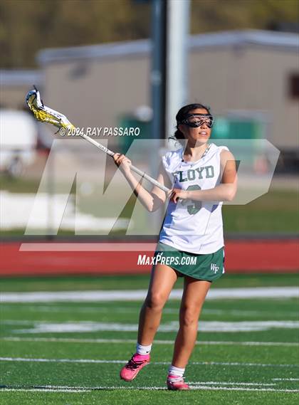 Thumbnail 3 in Commack vs William Floyd photogallery.