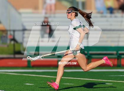 Thumbnail 2 in Commack vs William Floyd photogallery.