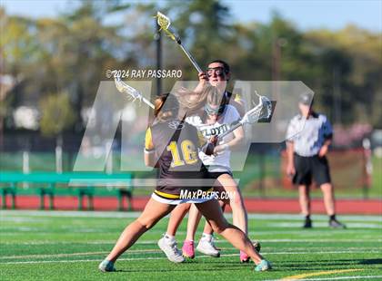 Thumbnail 1 in Commack vs William Floyd photogallery.