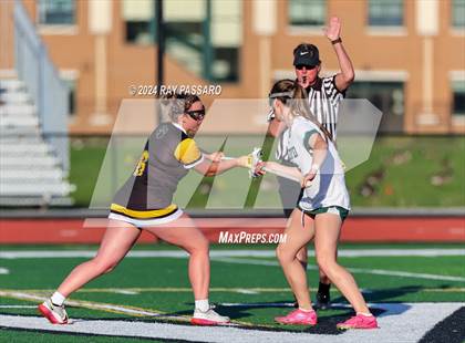 Thumbnail 2 in Commack vs William Floyd photogallery.