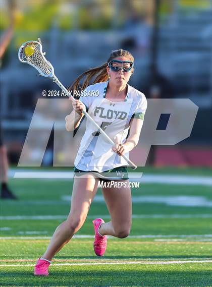 Thumbnail 1 in Commack vs William Floyd photogallery.
