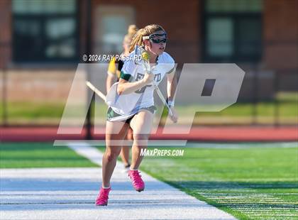 Thumbnail 1 in Commack vs William Floyd photogallery.