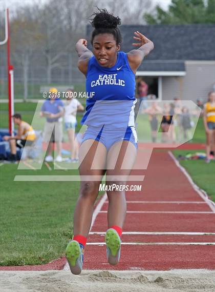 Thumbnail 2 in East Catholic @ RHAM photogallery.