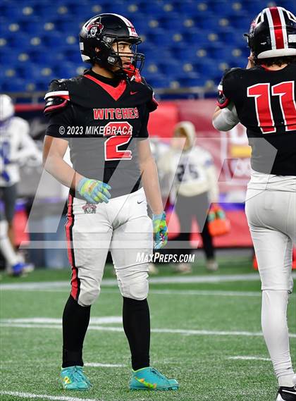 Thumbnail 2 in Fairhaven vs Salem (MIAA D6 Final) photogallery.