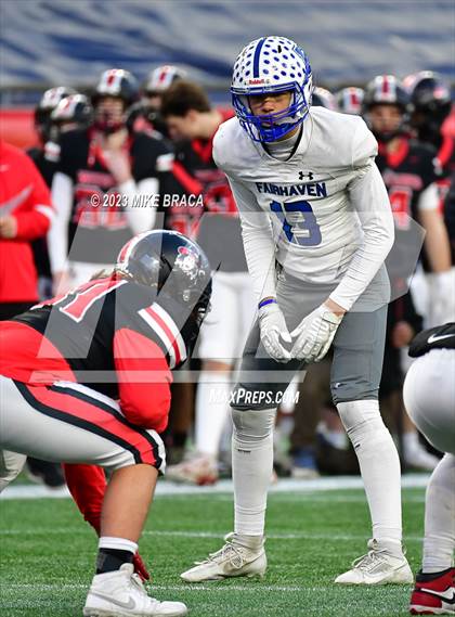 Thumbnail 2 in Fairhaven vs Salem (MIAA D6 Final) photogallery.