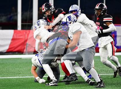 Thumbnail 3 in Fairhaven vs Salem (MIAA D6 Final) photogallery.