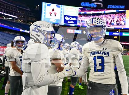 Thumbnail 2 in Fairhaven vs Salem (MIAA D6 Final) photogallery.