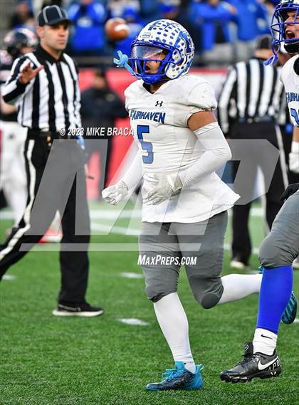 Thumbnail 3 in Fairhaven vs Salem (MIAA D6 Final) photogallery.