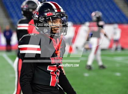 Thumbnail 1 in Fairhaven vs Salem (MIAA D6 Final) photogallery.