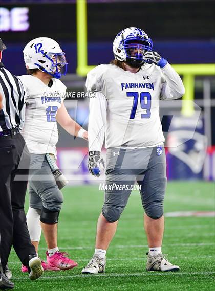 Thumbnail 3 in Fairhaven vs Salem (MIAA D6 Final) photogallery.