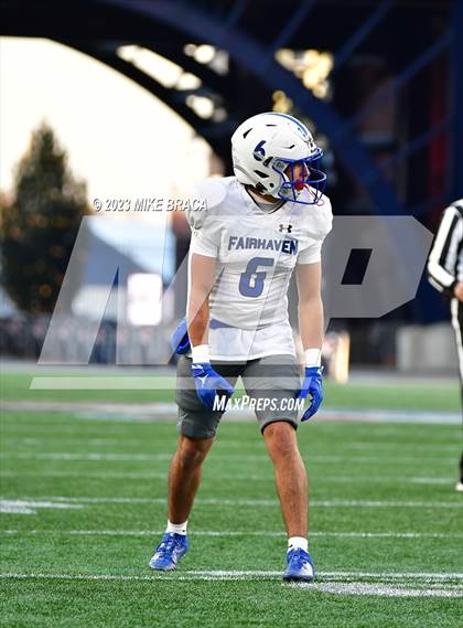 Thumbnail 3 in Fairhaven vs Salem (MIAA D6 Final) photogallery.