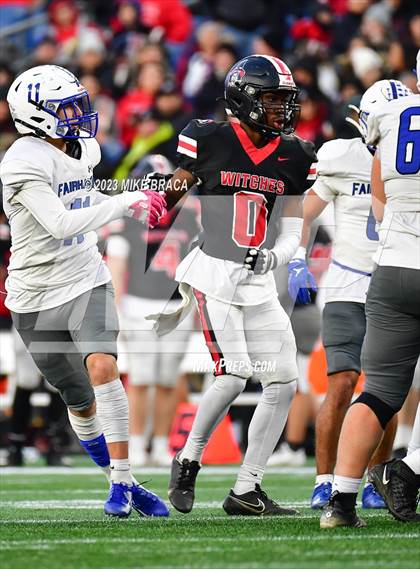 Thumbnail 3 in Fairhaven vs Salem (MIAA D6 Final) photogallery.