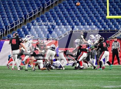 Thumbnail 2 in Fairhaven vs Salem (MIAA D6 Final) photogallery.