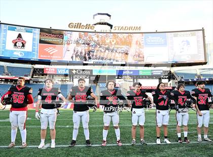 Thumbnail 1 in Fairhaven vs Salem (MIAA D6 Final) photogallery.