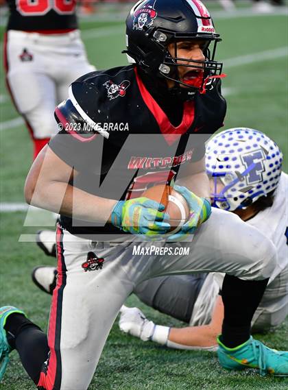 Thumbnail 3 in Fairhaven vs Salem (MIAA D6 Final) photogallery.