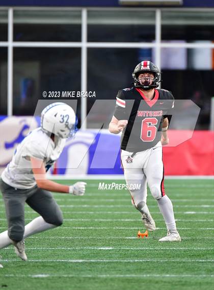 Thumbnail 1 in Fairhaven vs Salem (MIAA D6 Final) photogallery.