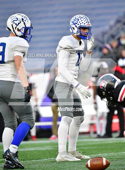 Thumbnail 3 in Fairhaven vs Salem (MIAA D6 Final) photogallery.