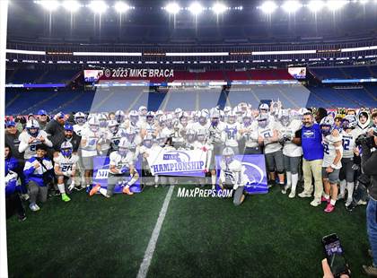 Thumbnail 3 in Fairhaven vs Salem (MIAA D6 Final) photogallery.