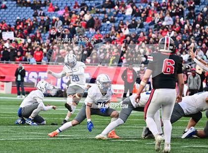 Thumbnail 2 in Fairhaven vs Salem (MIAA D6 Final) photogallery.