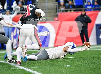 Thumbnail 2 in Fairhaven vs Salem (MIAA D6 Final) photogallery.