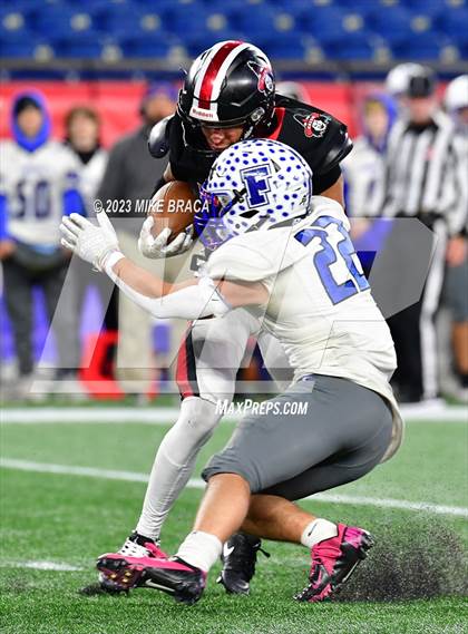 Thumbnail 1 in Fairhaven vs Salem (MIAA D6 Final) photogallery.