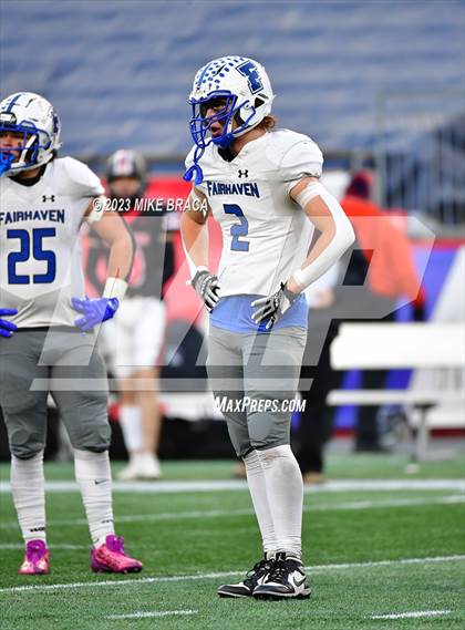Thumbnail 1 in Fairhaven vs Salem (MIAA D6 Final) photogallery.