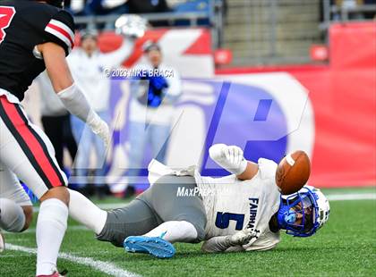 Thumbnail 2 in Fairhaven vs Salem (MIAA D6 Final) photogallery.
