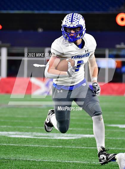 Thumbnail 1 in Fairhaven vs Salem (MIAA D6 Final) photogallery.