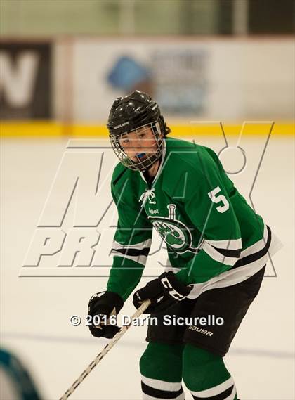 Thumbnail 2 in Highland vs. Basha Perry photogallery.
