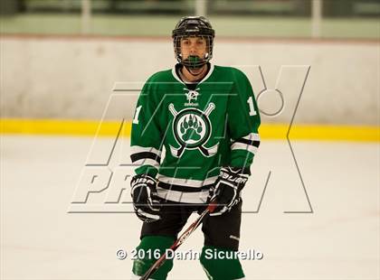 Thumbnail 3 in Highland vs. Basha Perry photogallery.