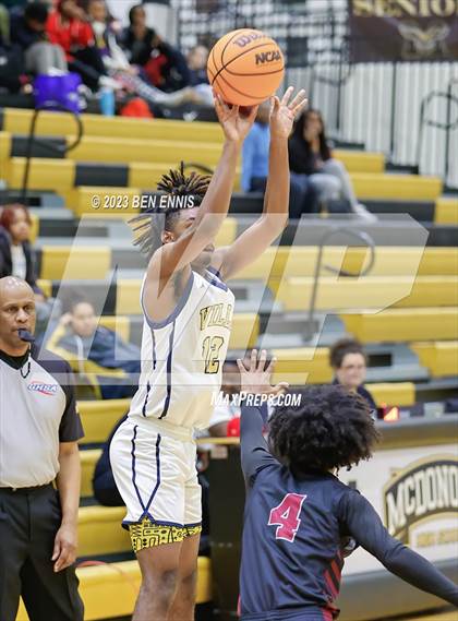 Thumbnail 1 in Alpharetta vs. Hapeville Charter (Chuck Miller Classic) photogallery.
