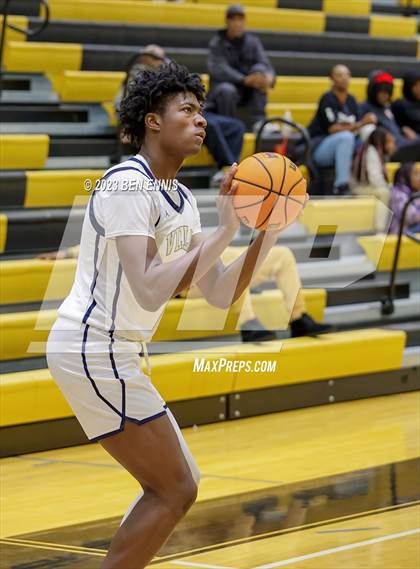 Thumbnail 3 in Alpharetta vs. Hapeville Charter (Chuck Miller Classic) photogallery.