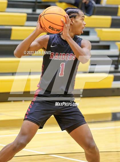 Thumbnail 2 in Alpharetta vs. Hapeville Charter (Chuck Miller Classic) photogallery.