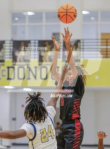 Thumbnail 3 in Alpharetta vs. Hapeville Charter (Chuck Miller Classic) photogallery.