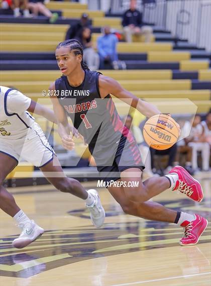Thumbnail 2 in Alpharetta vs. Hapeville Charter (Chuck Miller Classic) photogallery.