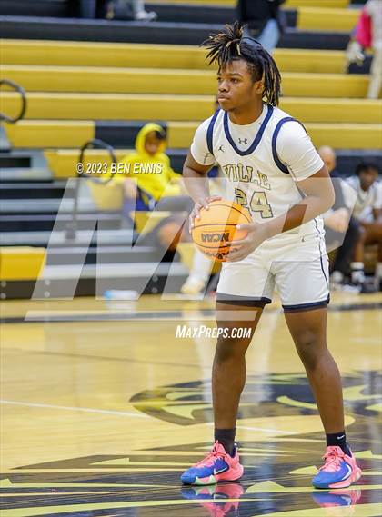 Thumbnail 2 in Alpharetta vs. Hapeville Charter (Chuck Miller Classic) photogallery.
