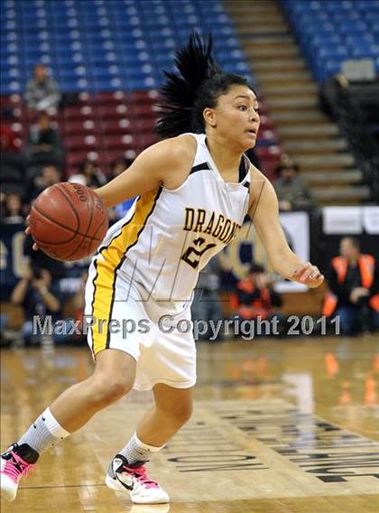 Thumbnail 3 in St. Joseph vs. Bishop O'Dowd (CIF State D3 Final) photogallery.