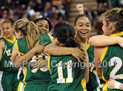 Thumbnail 2 in St. Joseph vs. Bishop O'Dowd (CIF State D3 Final) photogallery.