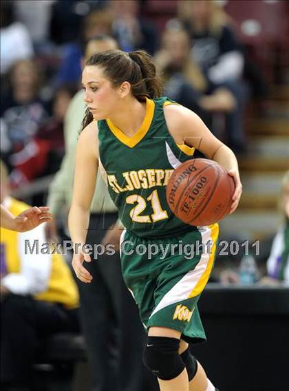 Thumbnail 3 in St. Joseph vs. Bishop O'Dowd (CIF State D3 Final) photogallery.