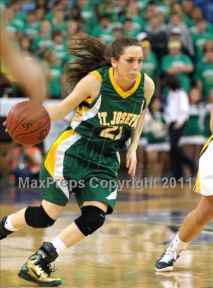 Thumbnail 3 in St. Joseph vs. Bishop O'Dowd (CIF State D3 Final) photogallery.