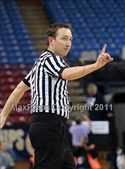 Thumbnail 2 in St. Joseph vs. Bishop O'Dowd (CIF State D3 Final) photogallery.